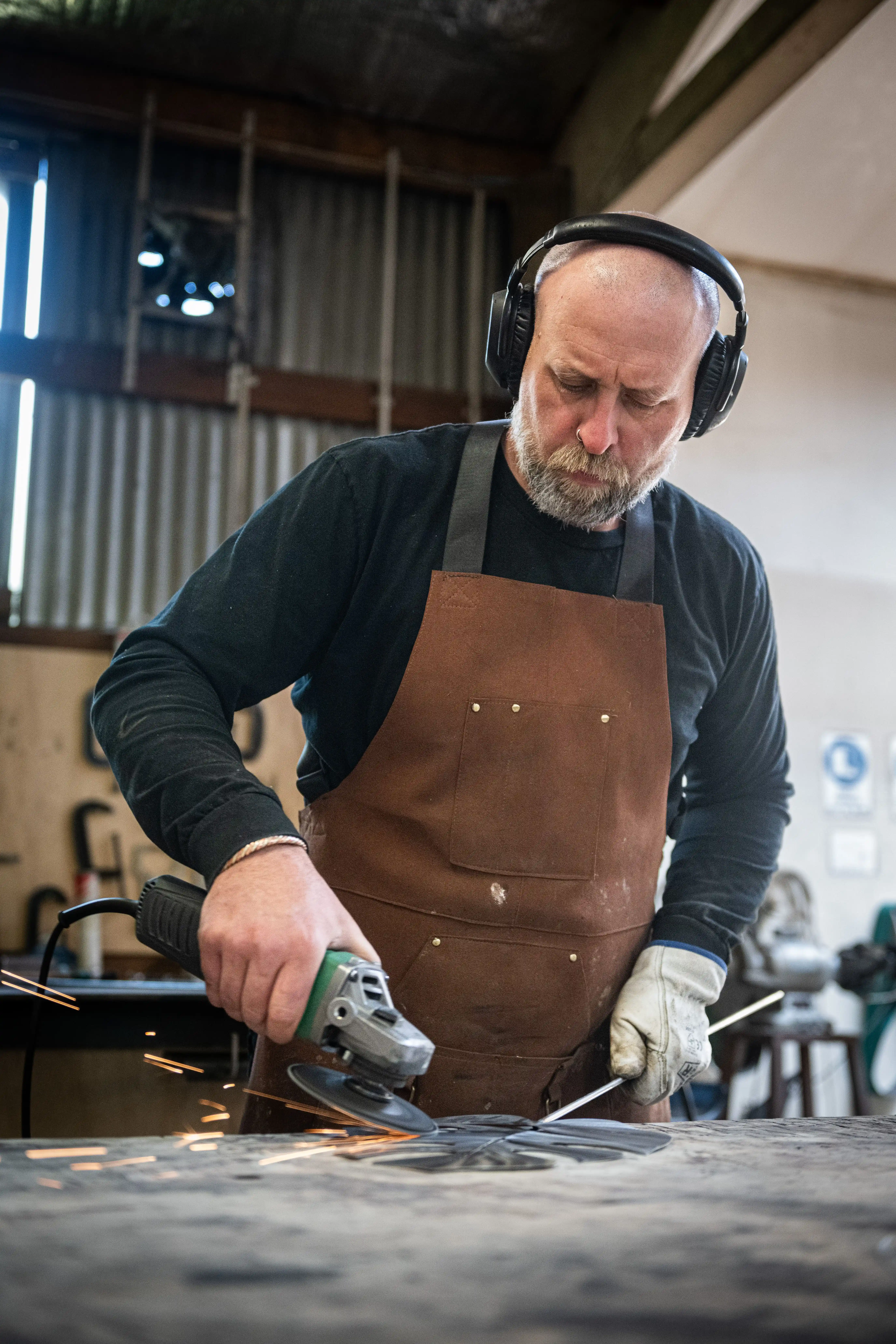 Grinding with sparks